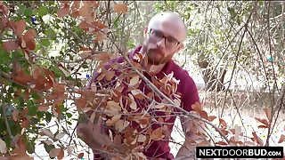 Outdoor threesome barebacking with handsome gays